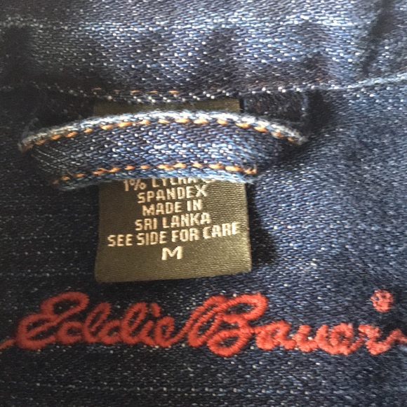 COPY - Eddie Bauer classic jean jacket in soft heavyweight cotton denim 1% span… - Picture 2 of 6